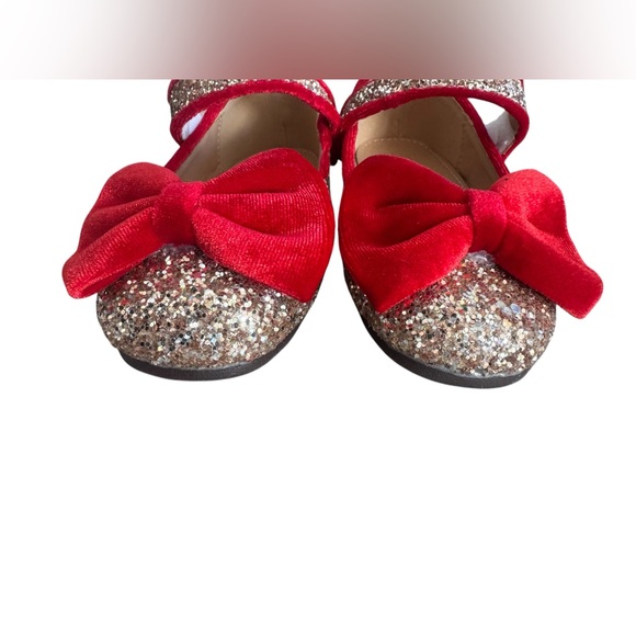 NWOT- Enchanted Toddler Girls Gold Sequined Red Velvet Mary Jane Flats SZ- 11 - Picture 5 of 13